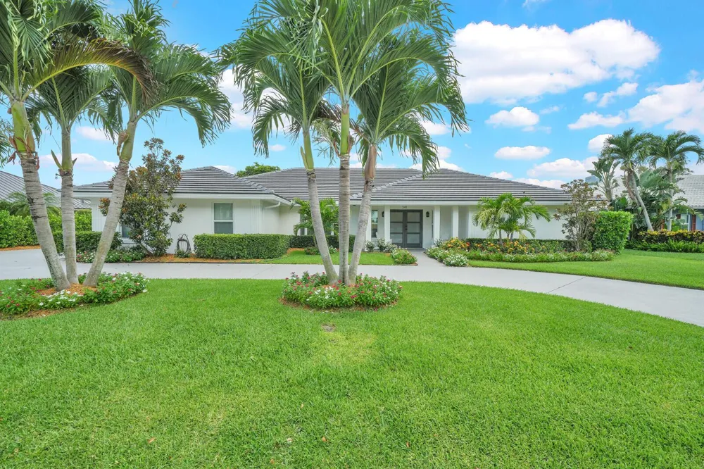 341 Glenbrook Drive Atlantis, FL 33462