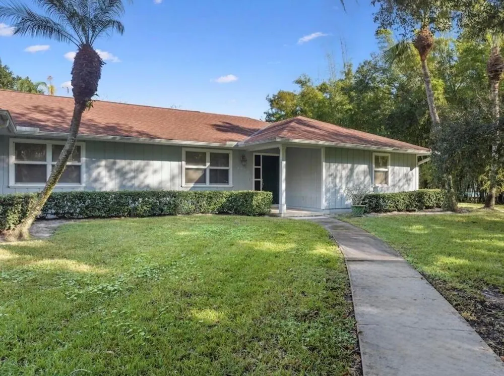 4790 16th Street Vero Beach, FL 32966