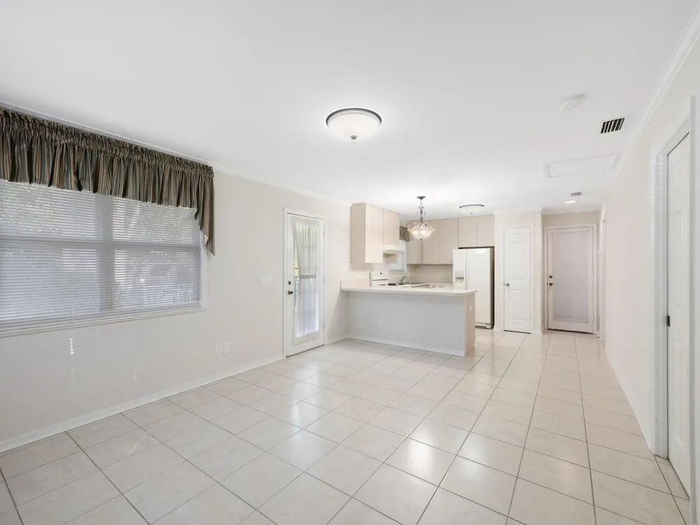 4790 16th Street Vero Beach, FL 32966