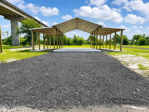 156 S Canal Drive