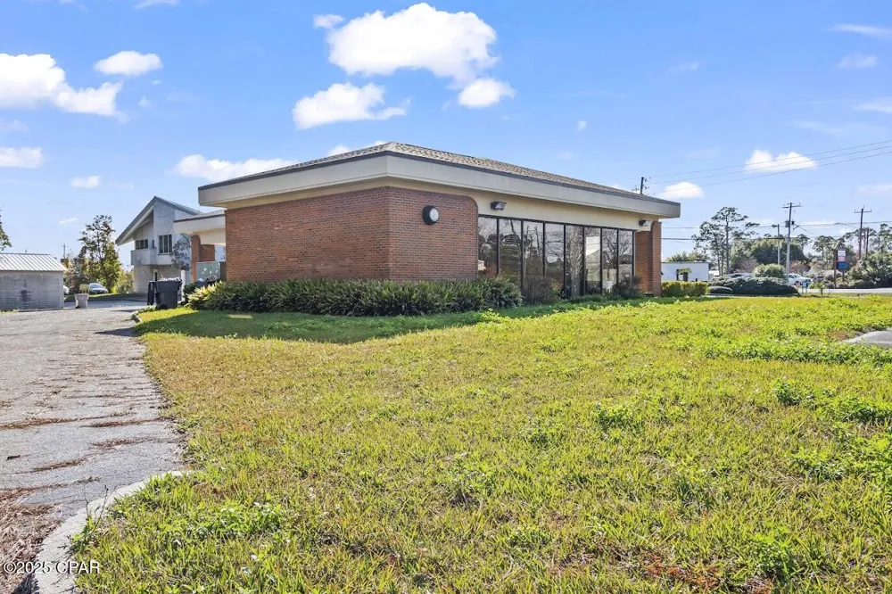 2209 Thomas Drive Panama City, FL 32408