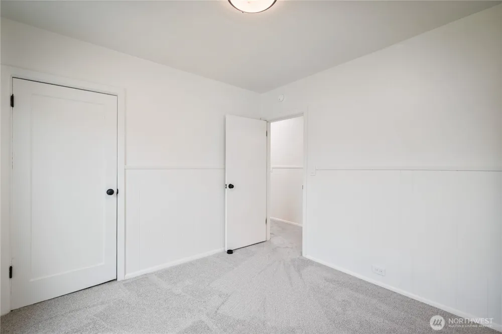 527 24th Avenue Longview, WA 98632
