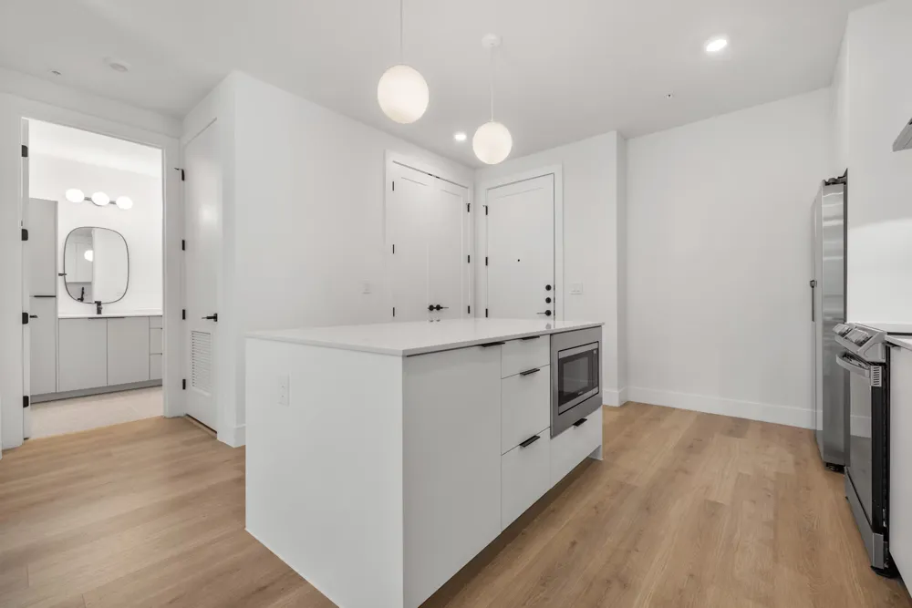 1701 Simond Avenue #208 Austin, TX 78723