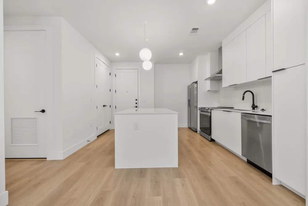 1701 Simond Avenue #208 Austin, TX 78723