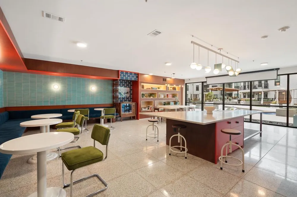 1701 Simond Avenue #208 Austin, TX 78723