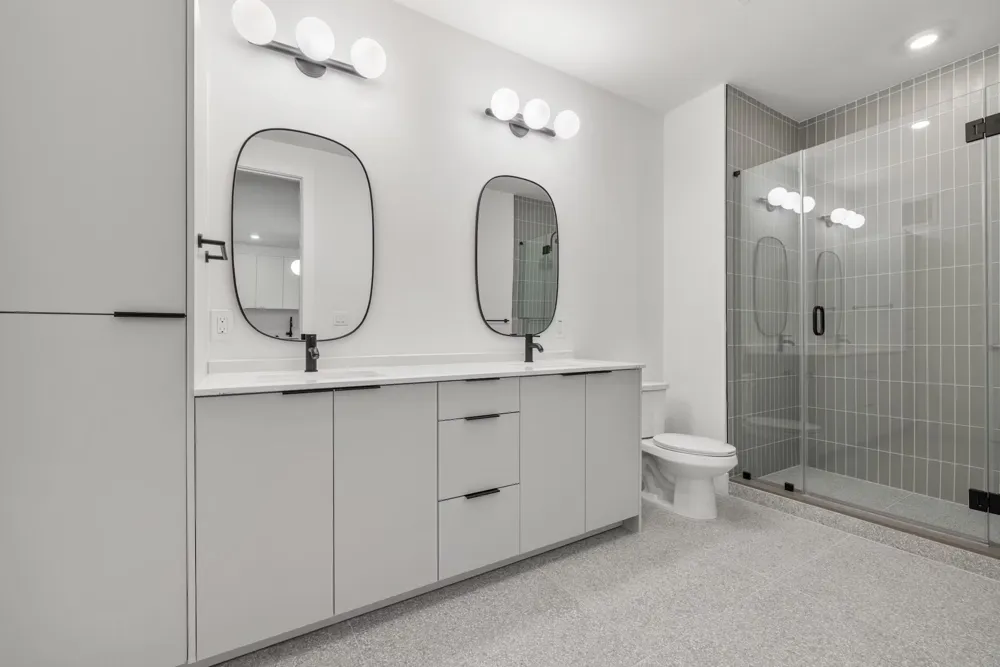 1701 Simond Avenue #208 Austin, TX 78723