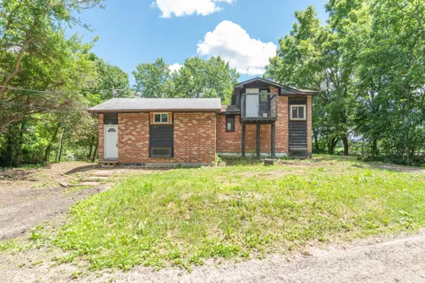 213 State Road 67 S