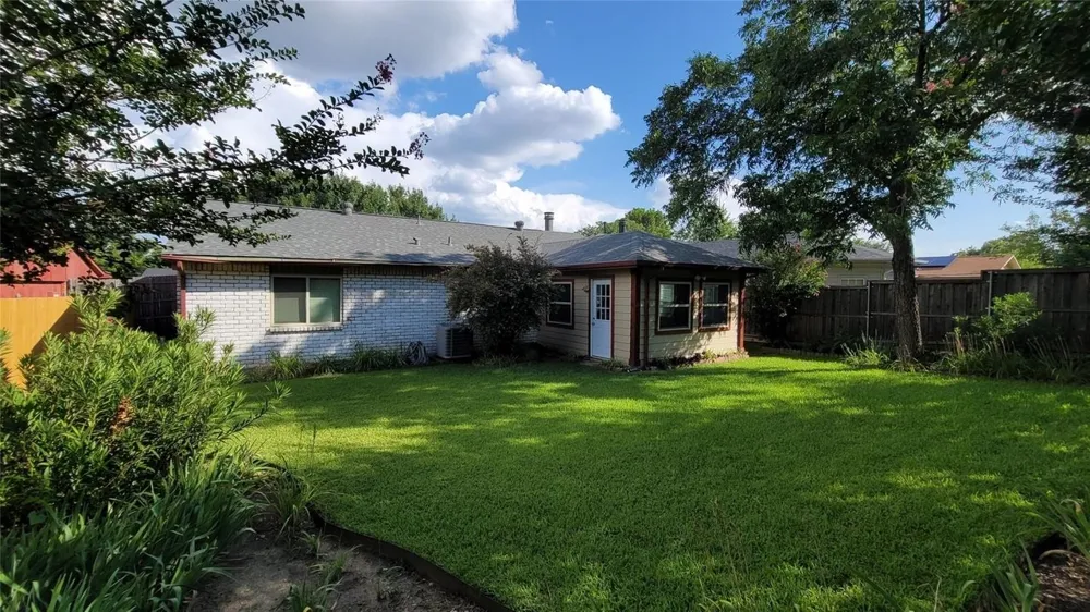 10207 Sweet Gum Street Dallas, TX 75249