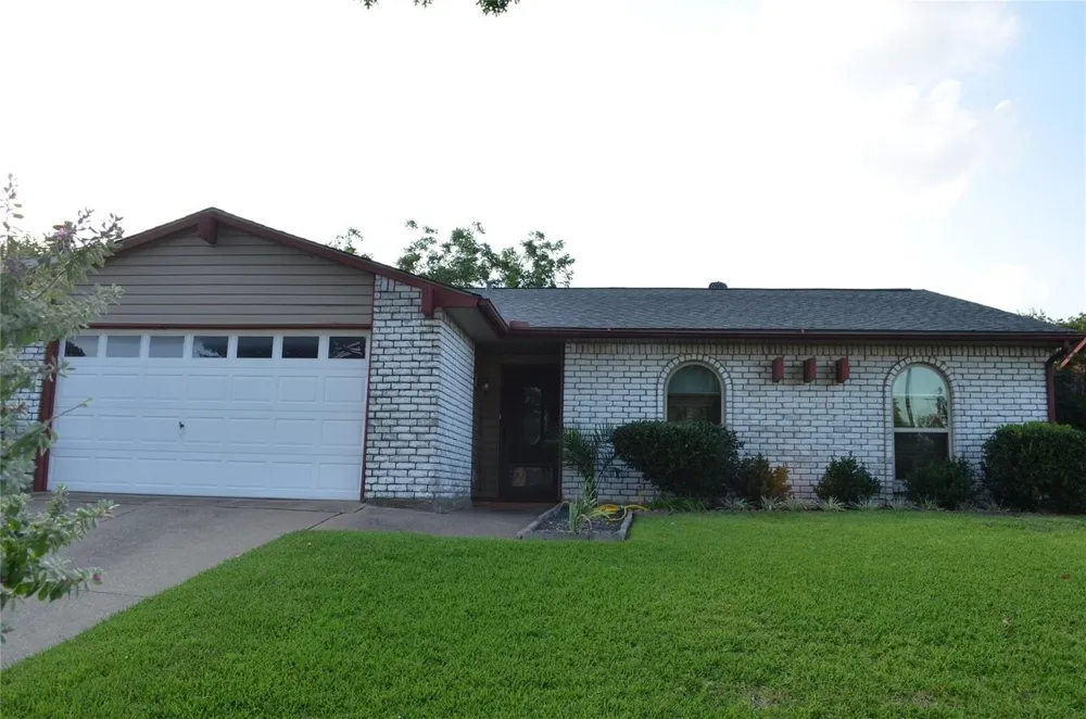 10207 Sweet Gum Street Dallas, TX 75249