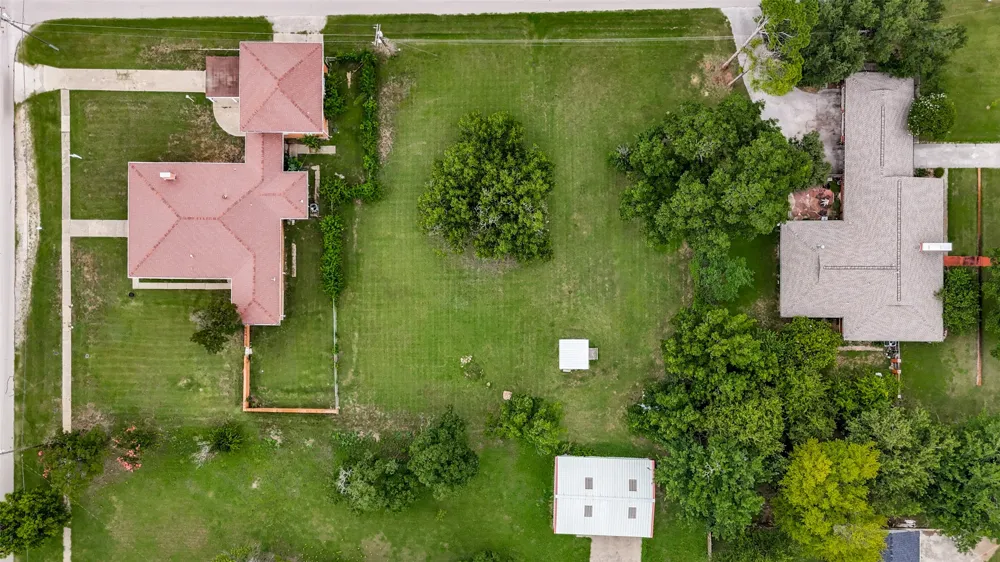 618 W 5th Street Justin, TX 76247
