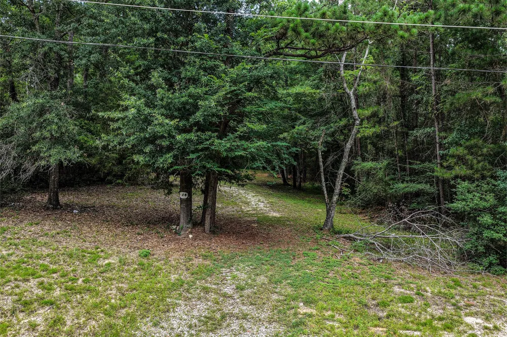 145 Tall Timbers Lane Huntsville, TX 77340