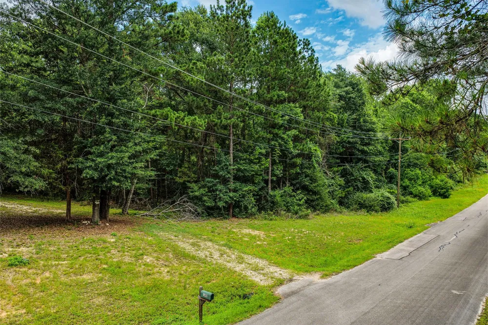 145 Tall Timbers Lane Huntsville, TX 77340