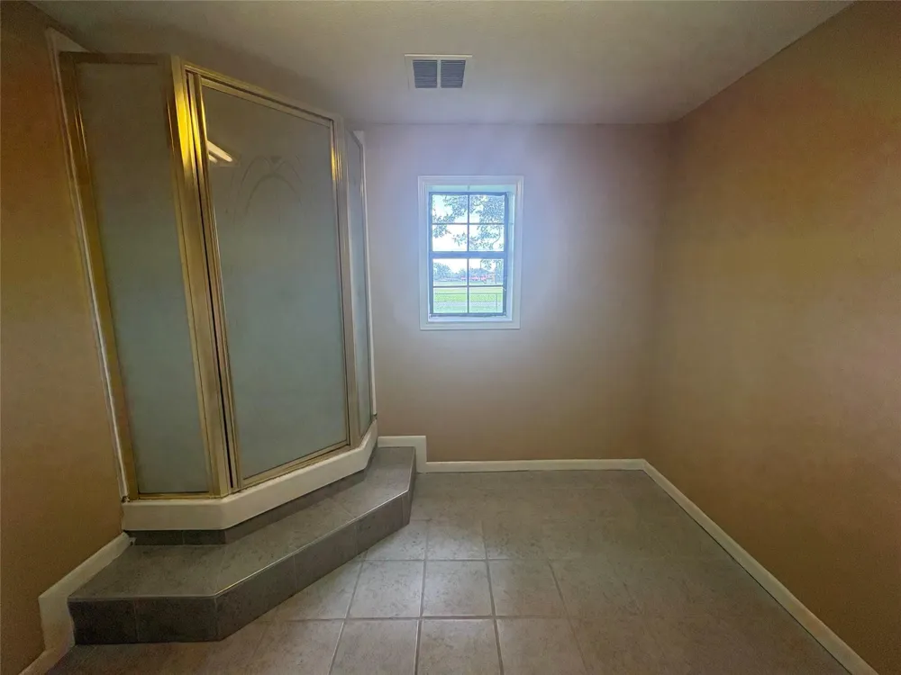200 Gaines Street #1 Brazoria, TX 77422