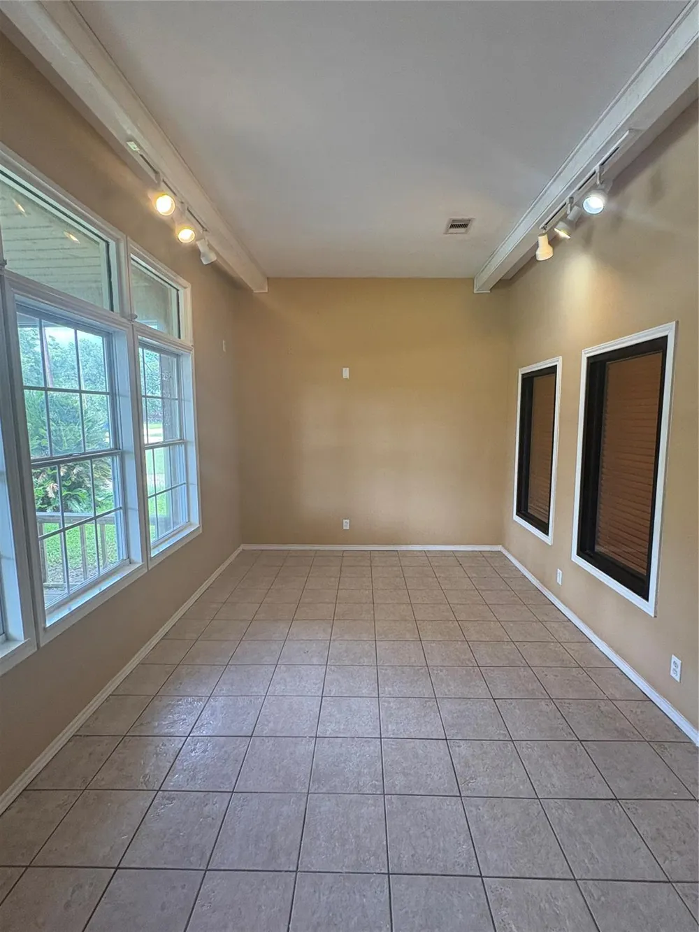 200 Gaines Street #1 Brazoria, TX 77422