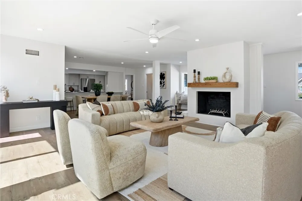 13032 Earlham North Tustin, CA 92705