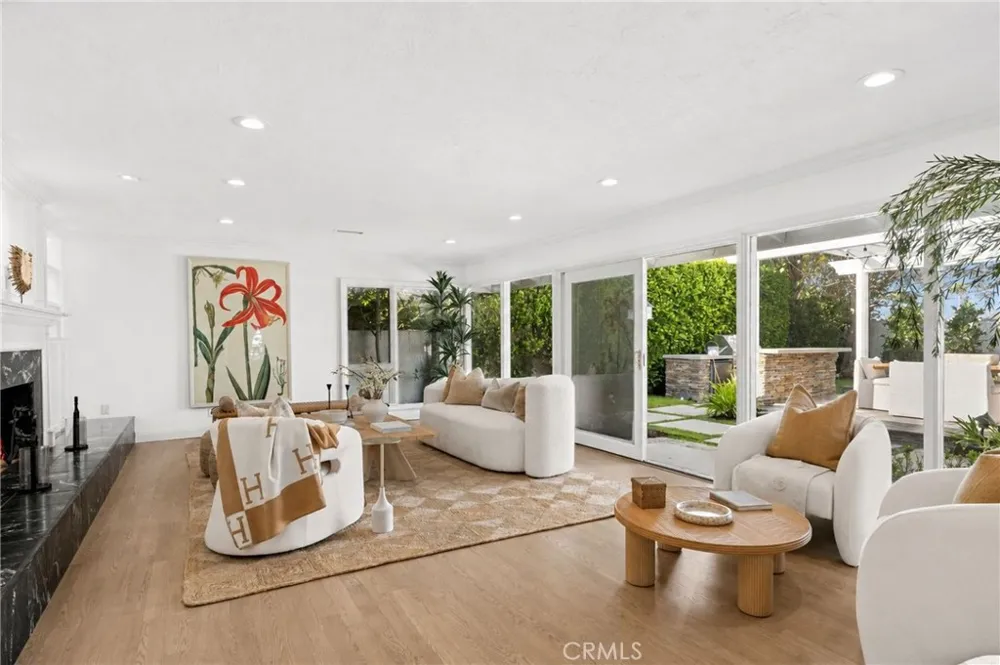2606 Lighthouse Corona del Mar, CA 92625