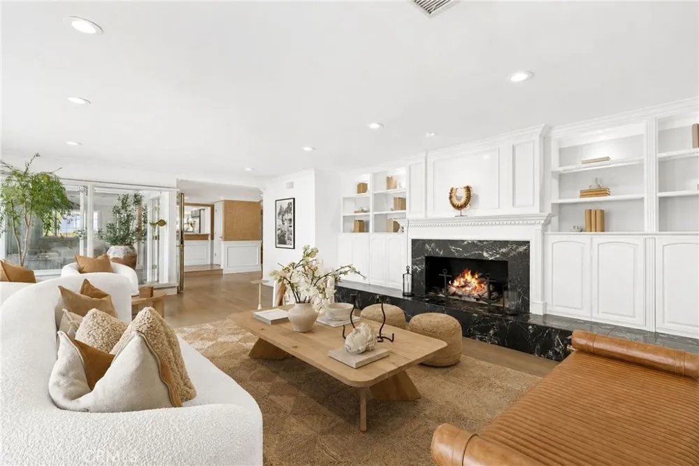 2606 Lighthouse Corona del Mar, CA 92625