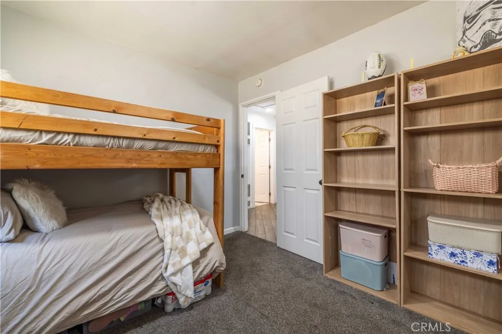 124 Wabash Sugarloaf, CA 92386