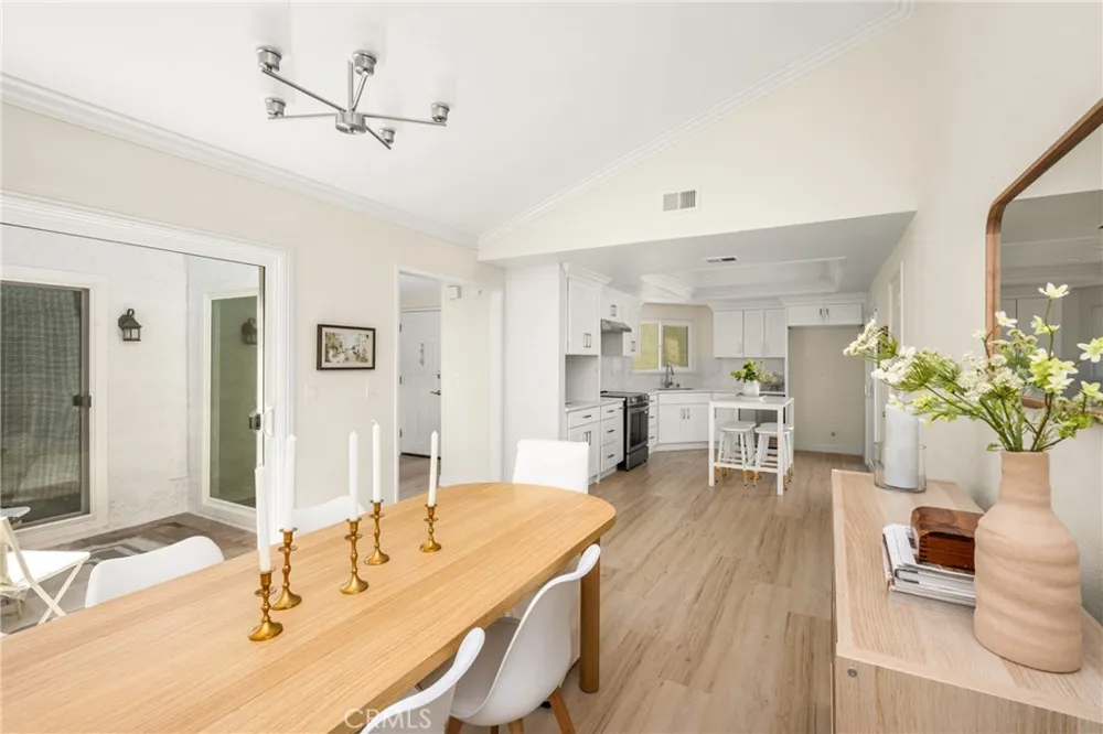 12 Blackswan Irvine, CA 92604