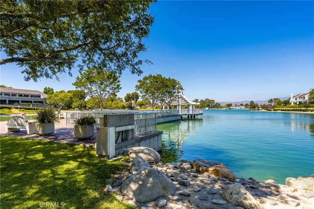 12 Blackswan Irvine, CA 92604