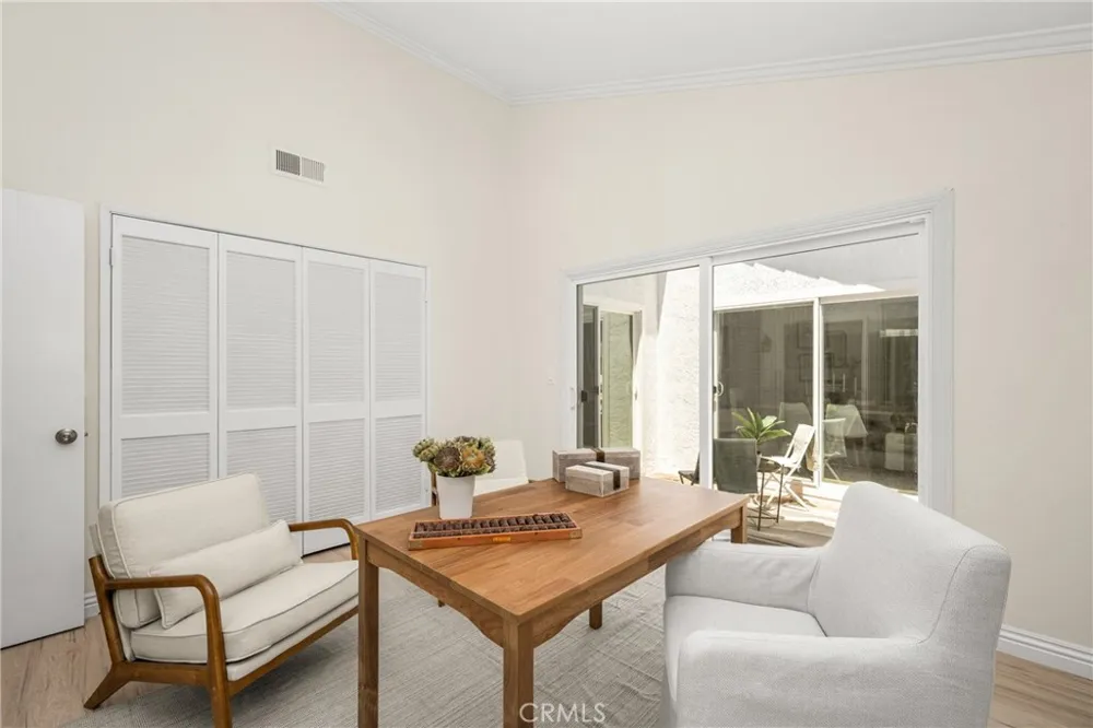 12 Blackswan Irvine, CA 92604