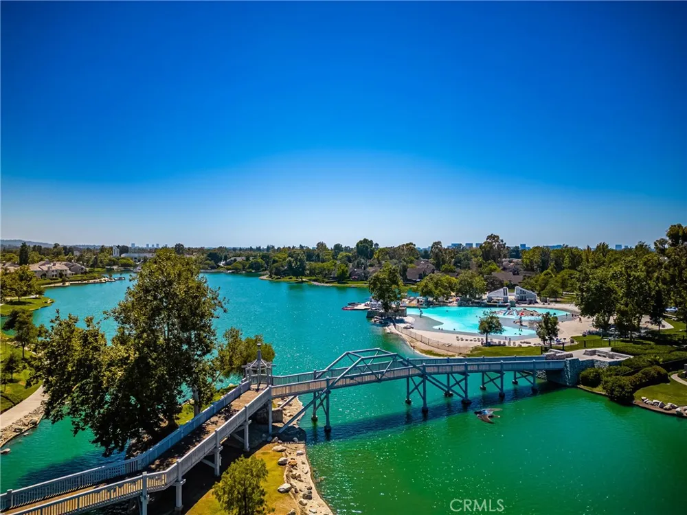 12 Blackswan Irvine, CA 92604