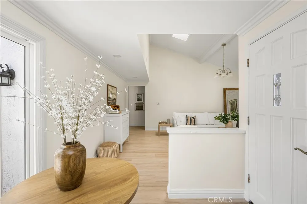 12 Blackswan Irvine, CA 92604