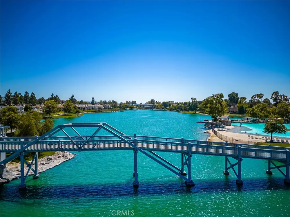 12 Blackswan Irvine, CA 92604