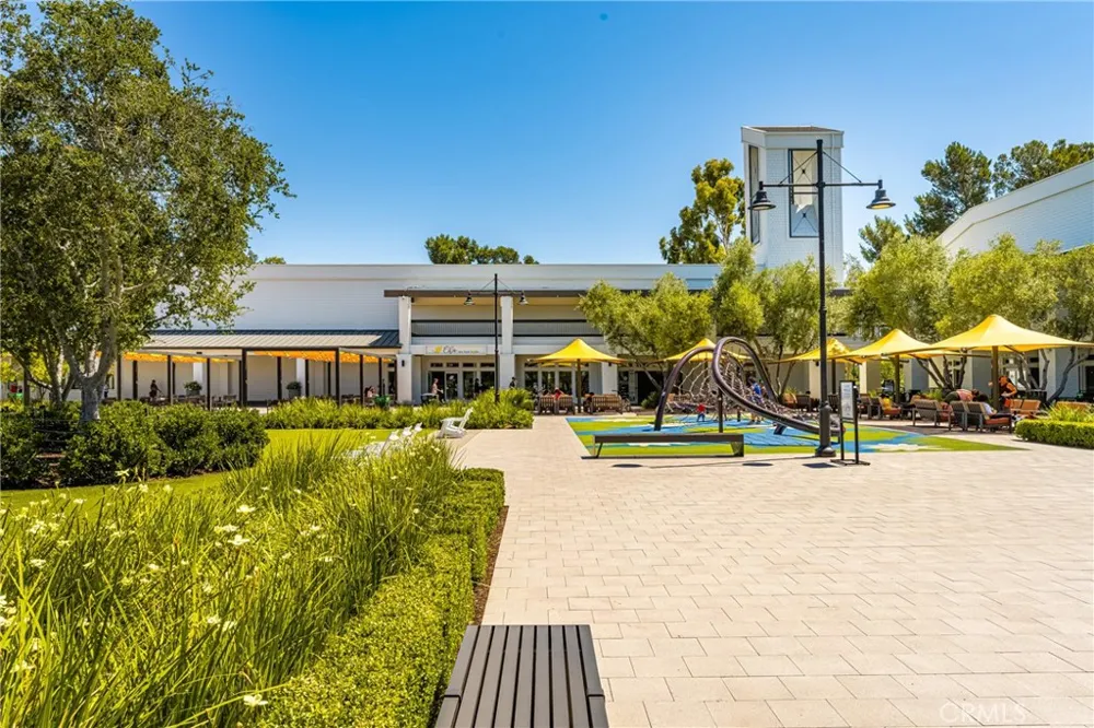 12 Blackswan Irvine, CA 92604