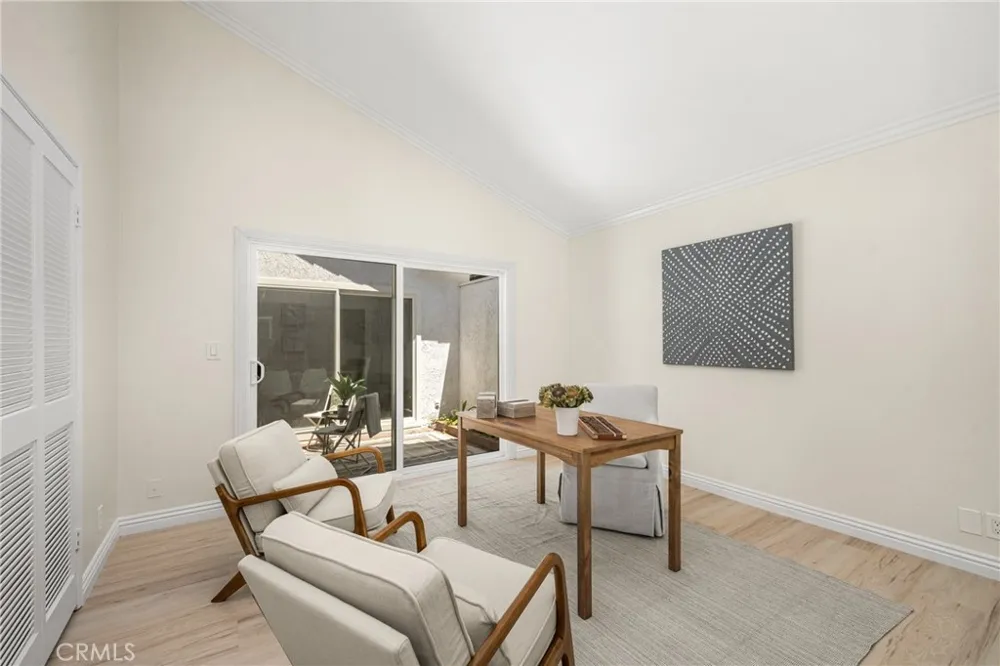 12 Blackswan Irvine, CA 92604