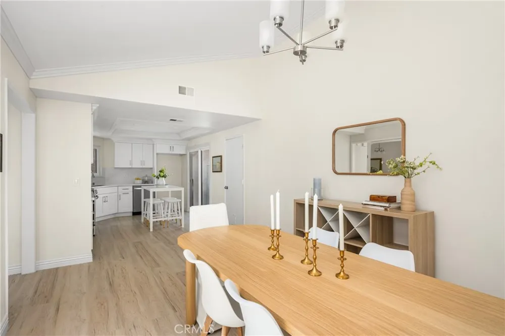 12 Blackswan Irvine, CA 92604