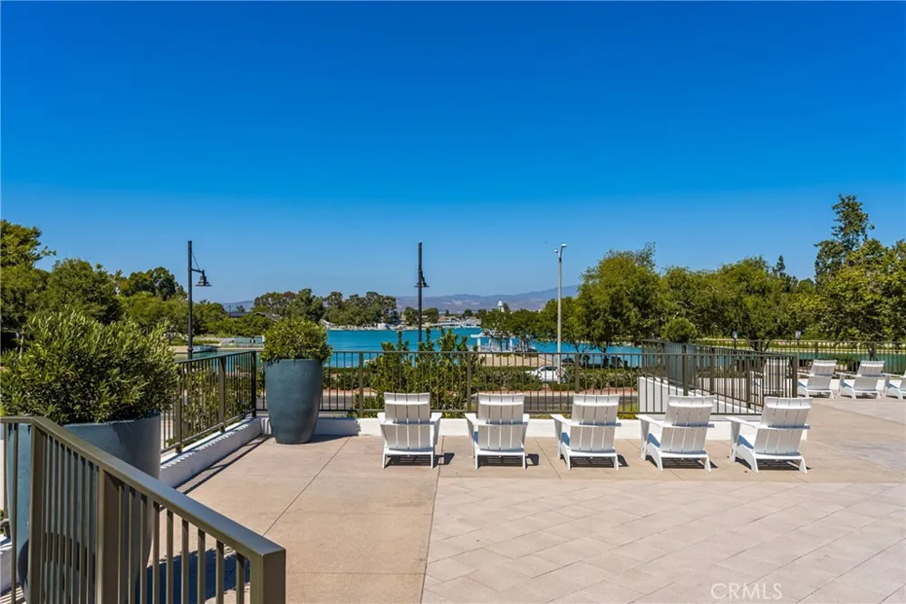 12 Blackswan Irvine, CA 92604