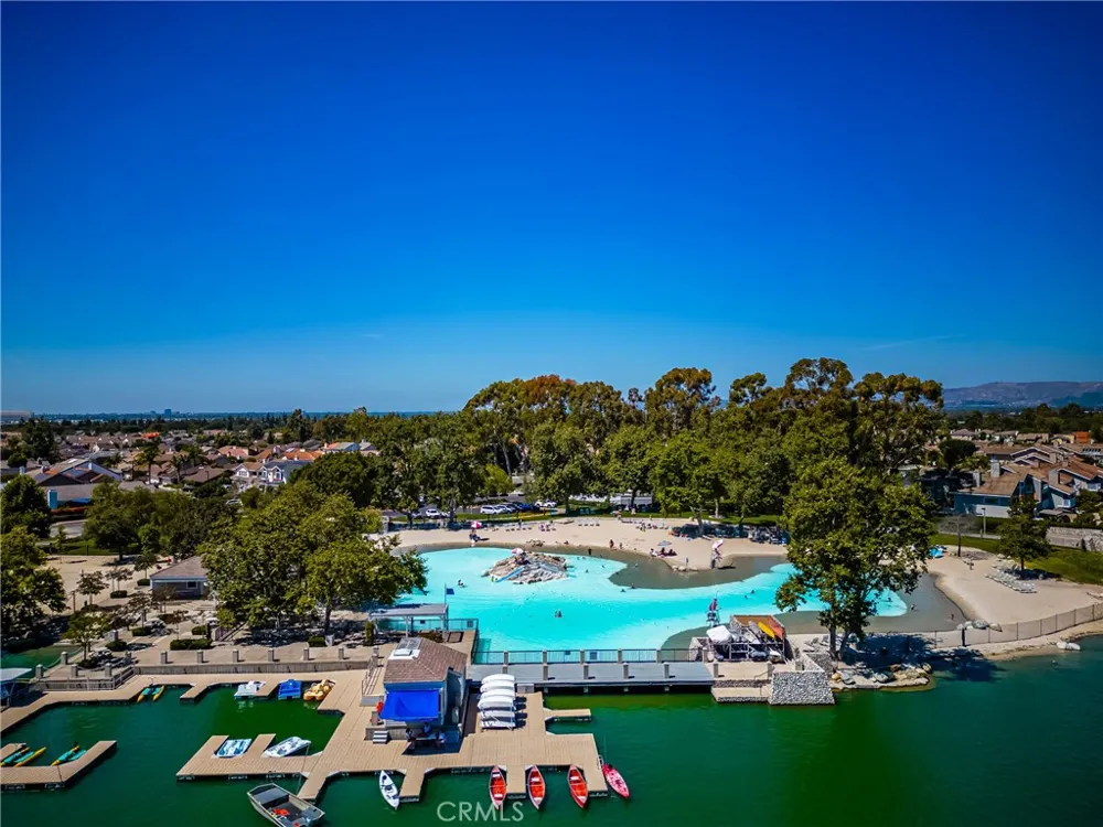 12 Blackswan Irvine, CA 92604