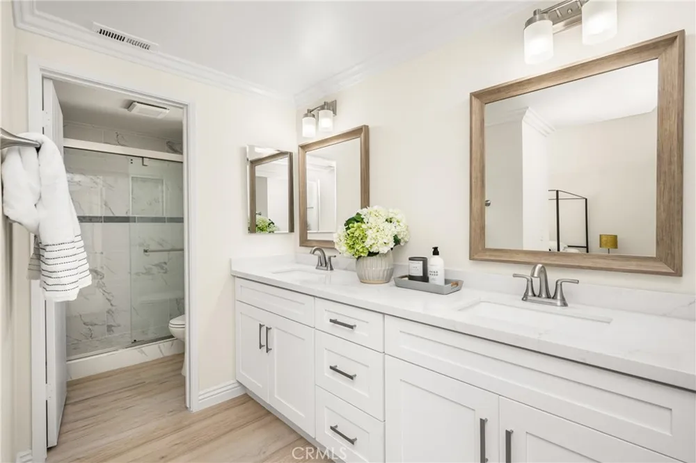 12 Blackswan Irvine, CA 92604