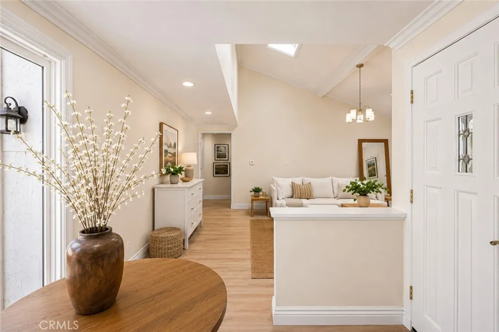 12 Blackswan Irvine, CA 92604