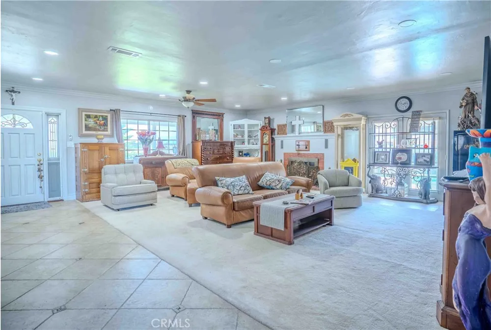 4047 Bluff Norco, CA 92860