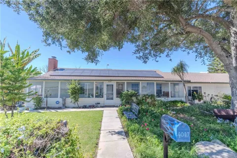 4047 Bluff