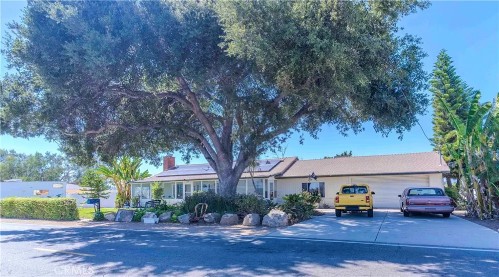 4047 Bluff Norco, CA 92860