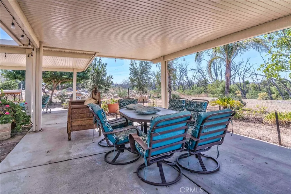 4047 Bluff Norco, CA 92860