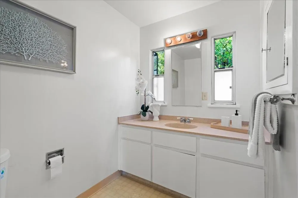 16281 Camino Del Sol Los Gatos, CA 95032