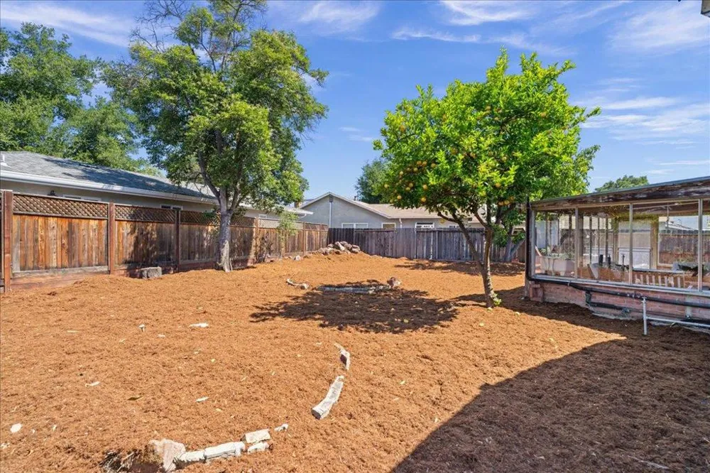 16281 Camino Del Sol Los Gatos, CA 95032