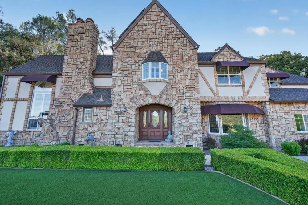 17005 Uvas Road Morgan Hill, CA 95037