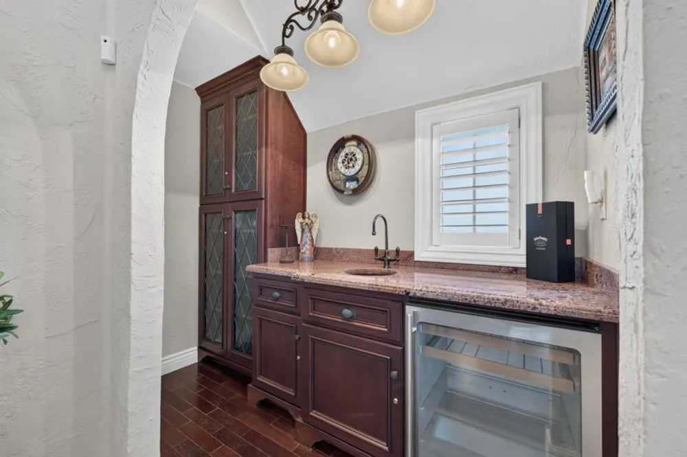 17005 Uvas Road Morgan Hill, CA 95037