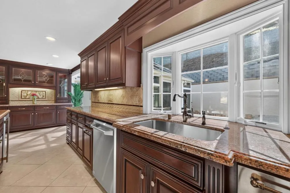 17005 Uvas Road Morgan Hill, CA 95037