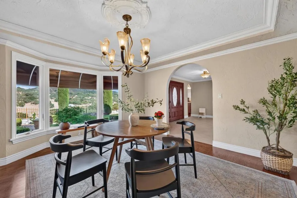 17005 Uvas Road Morgan Hill, CA 95037