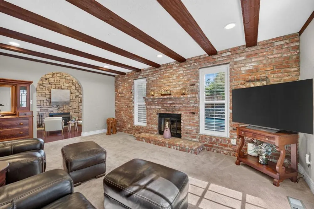 17005 Uvas Road Morgan Hill, CA 95037