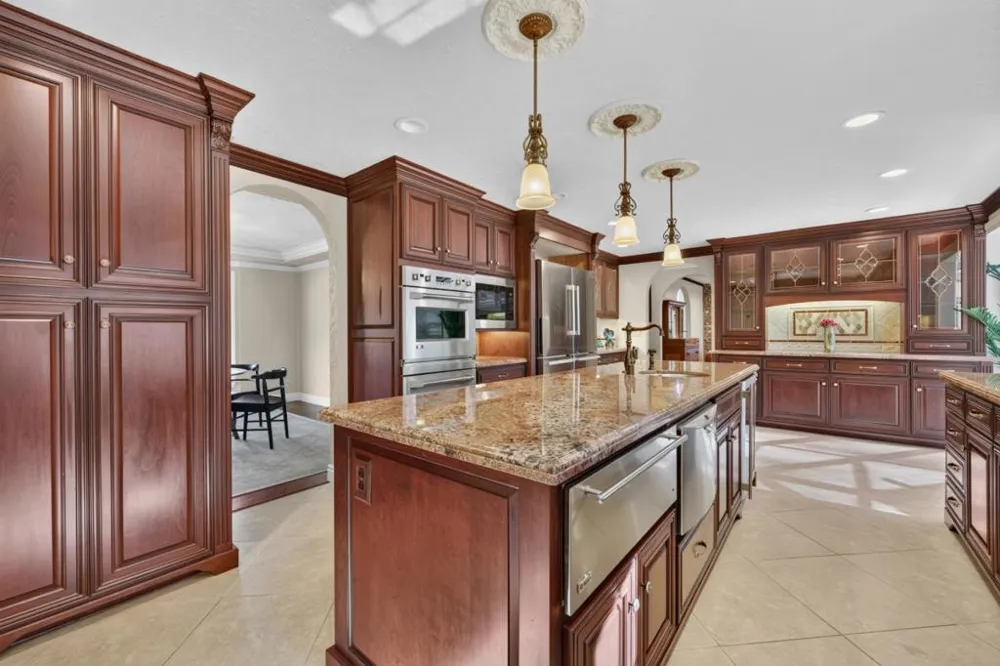 17005 Uvas Road Morgan Hill, CA 95037