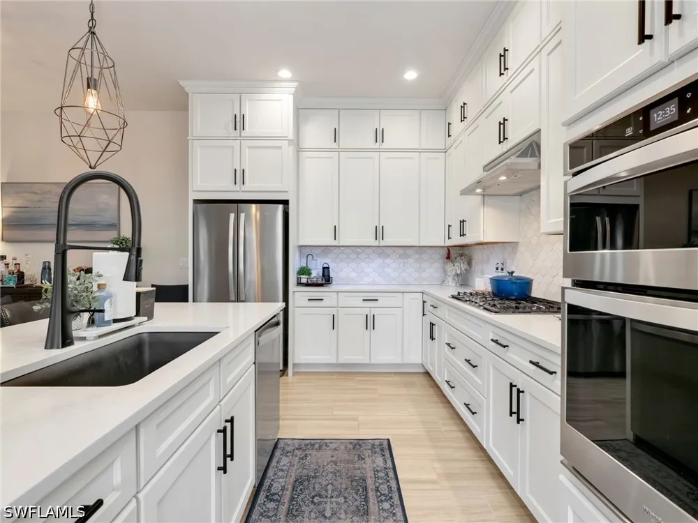 Saint Lucia Drive Naples, FL 34114