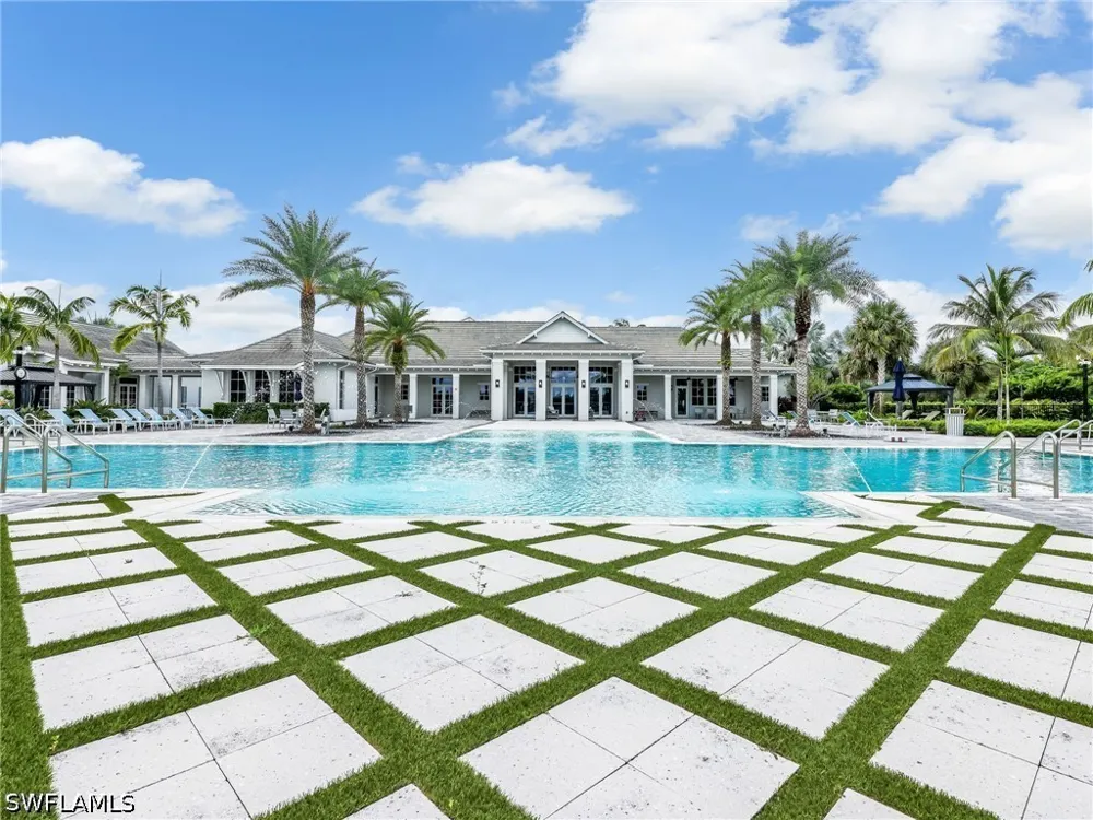 Saint Lucia Drive Naples, FL 34114