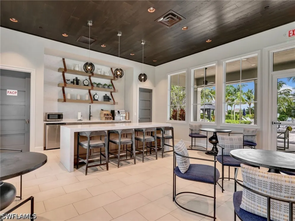 Saint Lucia Drive Naples, FL 34114